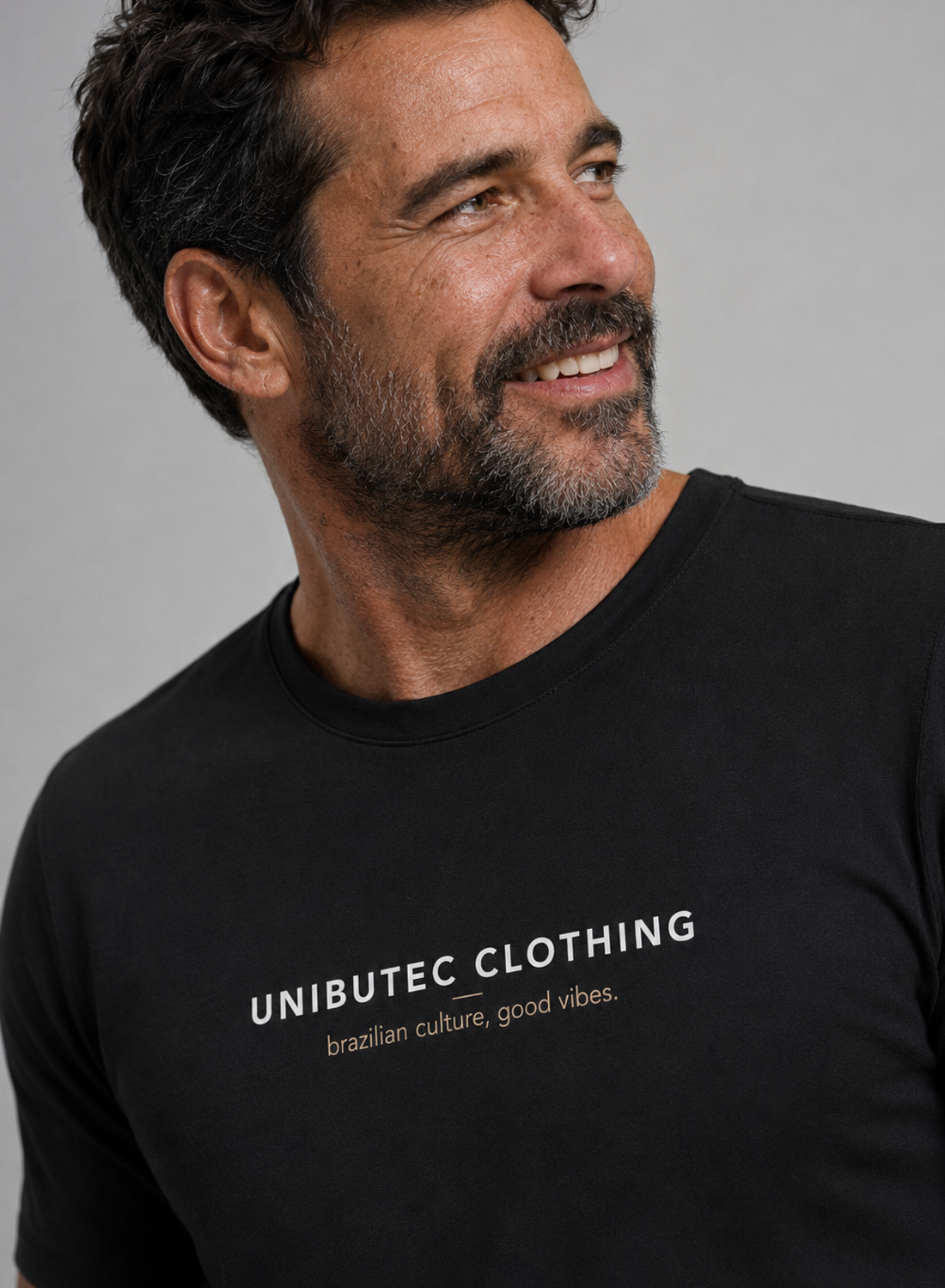 Camiseta Premium Unibutec Classic Natural Flow
